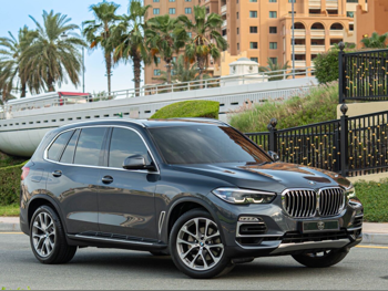 بي ام دبليو  الفئة - اكس  اكس 4 40اي  2020  اوتوماتيك  78,000 كم  6 سلندر  دفع كلي مستمر  اس يو في  رمادي  تحت الضمان