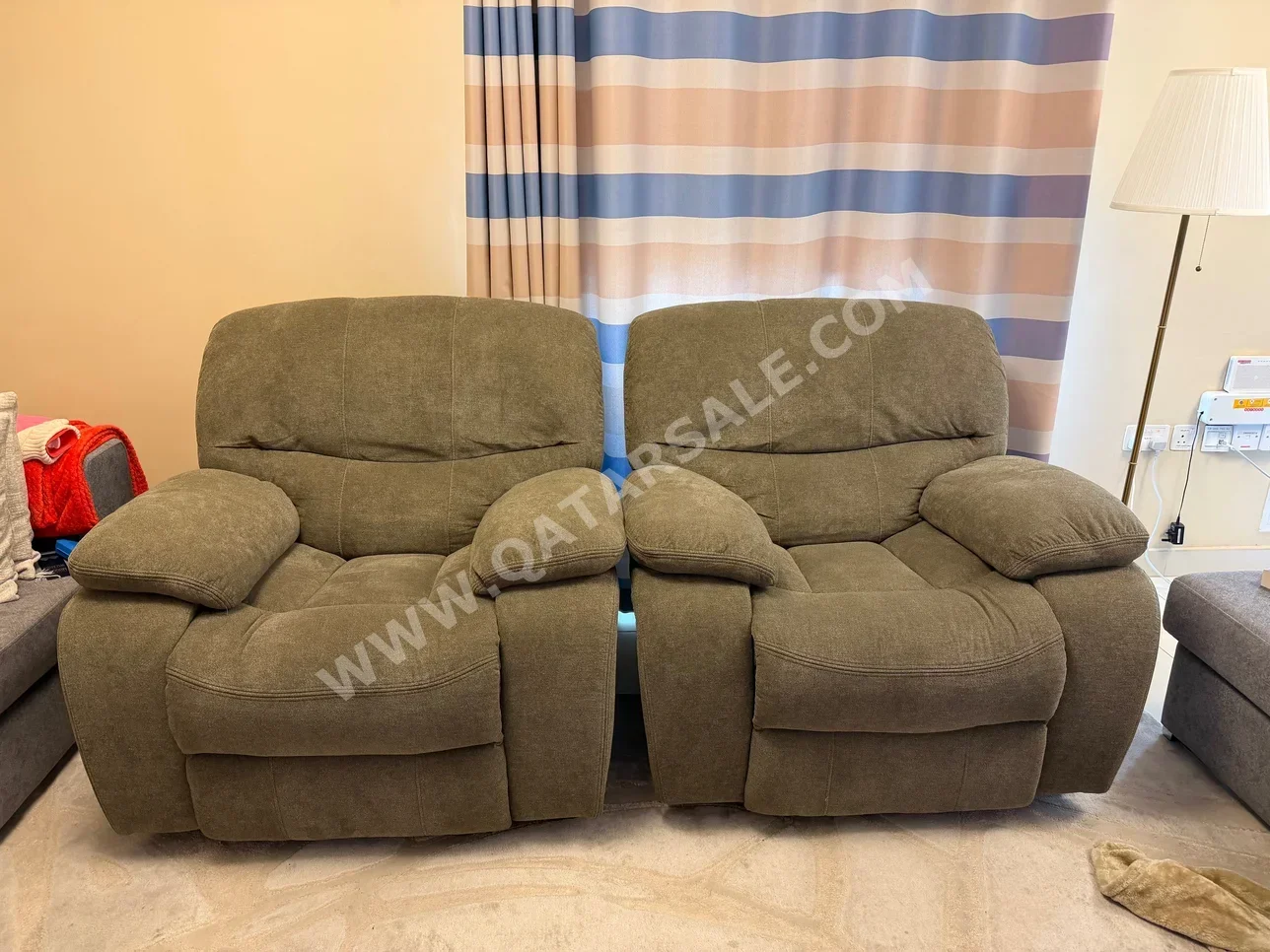 الأرائك والكنب والكراسي - مزيج القطن \ القطن  - بني