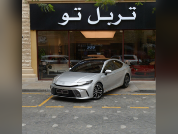 Toyota  Camry  GLE  2025  Automatic  28,000 Km  4 Cylinder  Front Wheel Drive (FWD)  Sedan  Silver  With Warranty