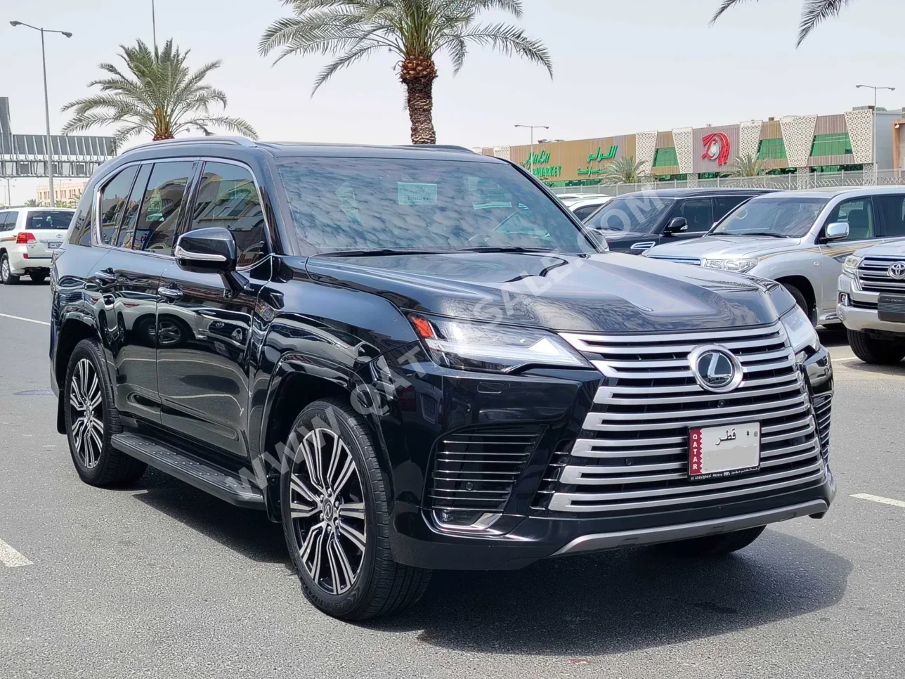 لكزس  ال اكس  600 الترا لكجري  2024  اوتوماتيك  67,000 كم  6 سلندر  دفع رباعي  اس يو في  أسود  تحت الضمان