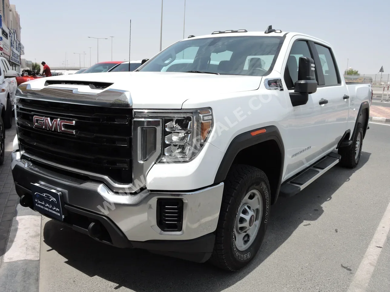 GMC  Sierra  2500 HD  2023  Automatic  56,000 Km  8 Cylinder  Four Wheel Drive (4WD)  Pick Up  White