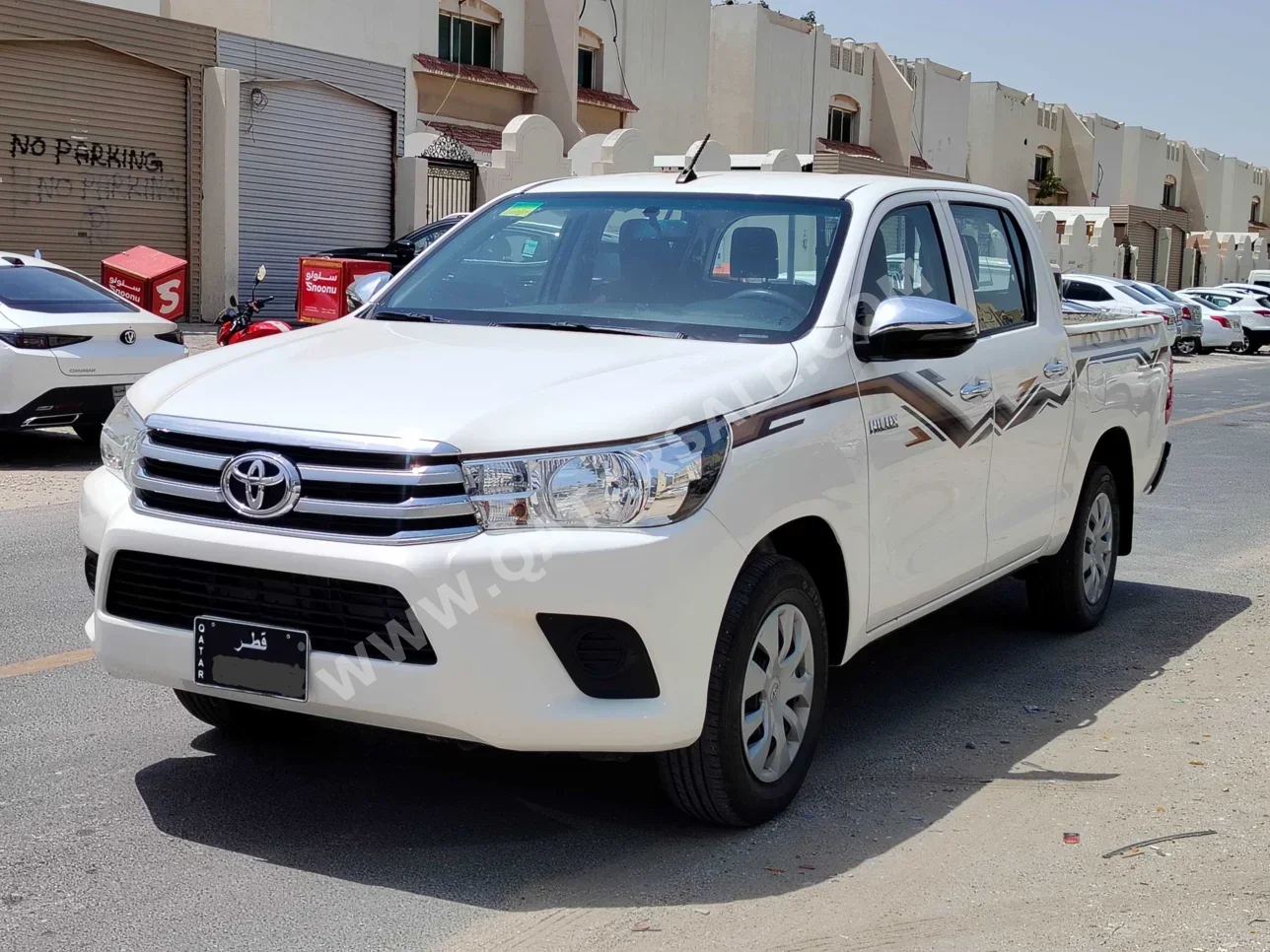 تويوتا  هاي لوكس  2024  عادي  125,000 كم  4 سلندر  سحب امامي  بيكب  أبيض  تحت الضمان