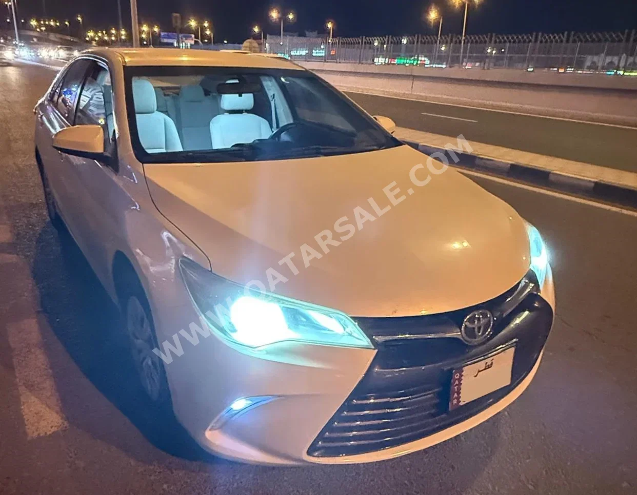 تويوتا  كامري  2016  اوتوماتيك  167,000 كم  4 سلندر  سحب امامي  سيدان  أبيض