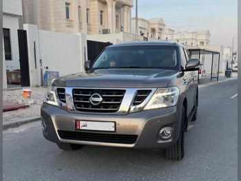 نيسان  باترول  تيتانيوم  2017  اوتوماتيك  190,000 كم  6 سلندر  دفع رباعي  اس يو في  رمادي