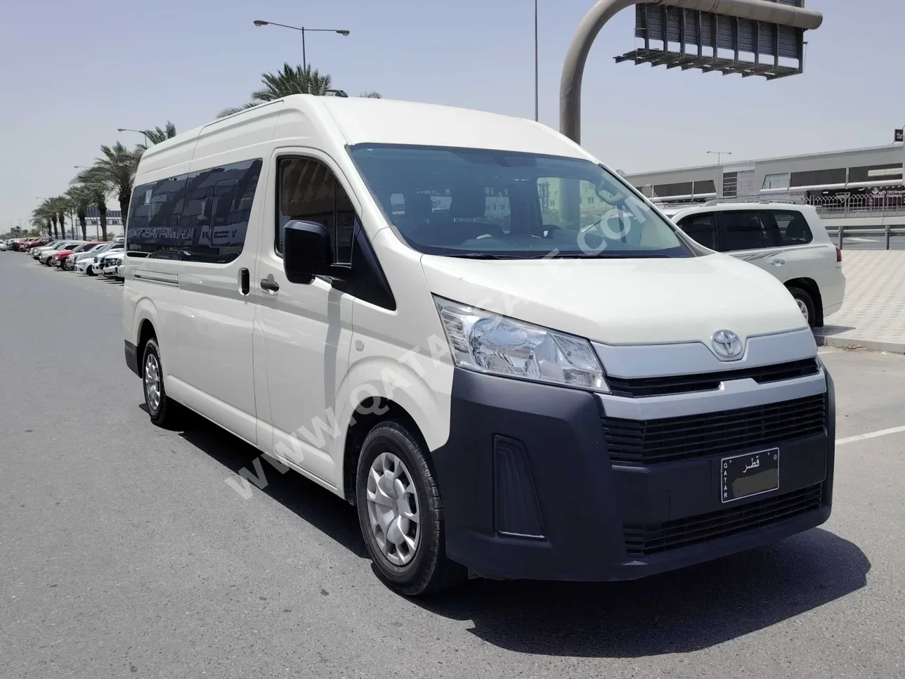 Toyota  Hiace  GL  2023  Manual  96,000 Km  6 Cylinder  Front Wheel Drive (FWD)  Van / Bus  White  With Warranty