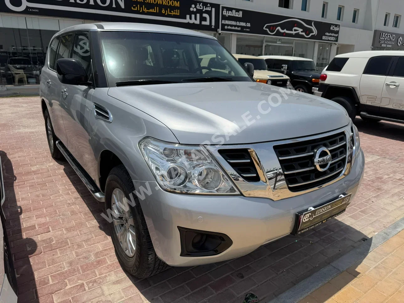 نيسان  باترول  اس اي  2017  اوتوماتيك  151,000 كم  8 سلندر  دفع رباعي  اس يو في  فضي