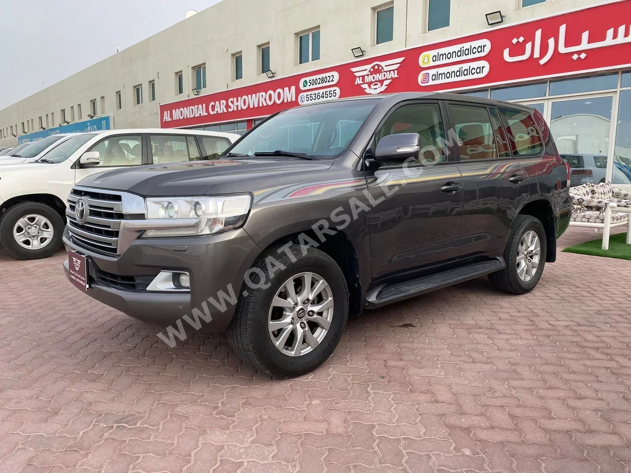 Toyota  Land Cruiser  GXR  2017  Automatic  235,000 Km  6 Cylinder  Four Wheel Drive (4WD)  SUV  Gray