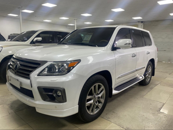 لكزس  ال اكس  570 اس  2015  اوتوماتيك  47,000 كم  8 سلندر  دفع رباعي  اس يو في  أبيض