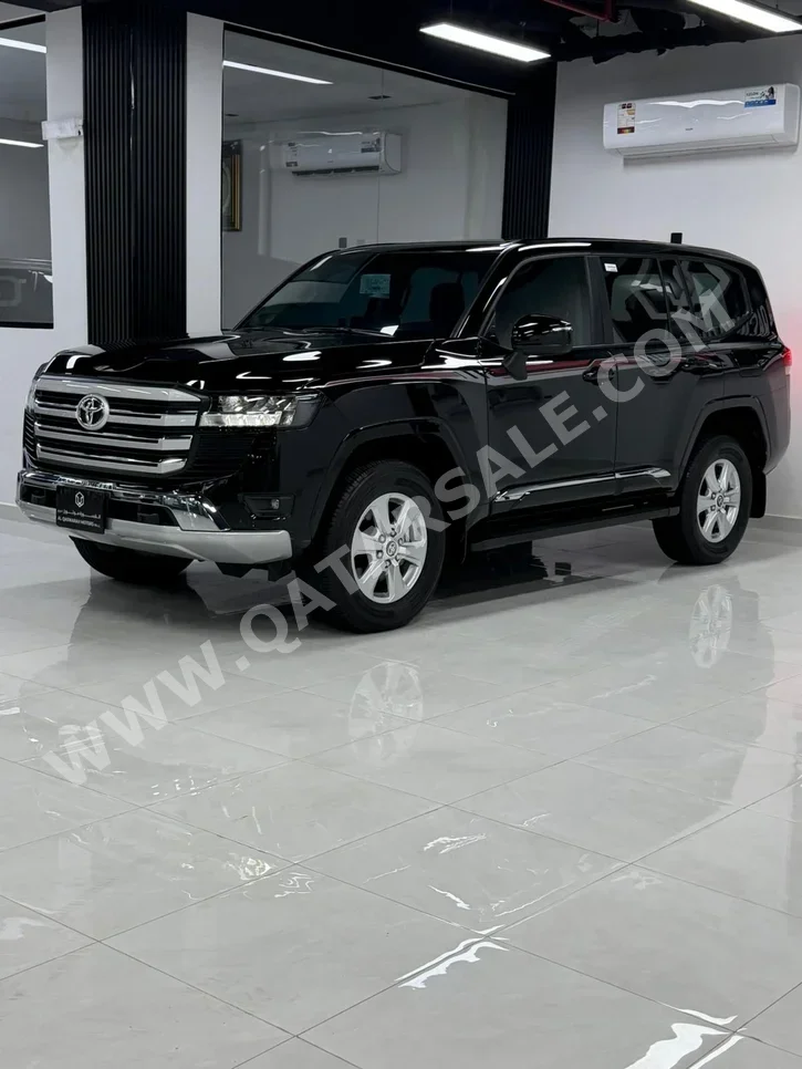 تويوتا  لاند كروزر  جي اكس ار توين توربو  2025  اوتوماتيك  4,000 كم  6 سلندر  دفع رباعي  اس يو في  أسود  تحت الضمان