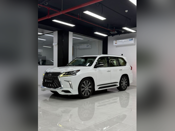 لكزس  ال اكس  570 اس  2019  اوتوماتيك  313,000 كم  8 سلندر  دفع رباعي  اس يو في  أبيض