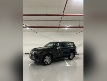 لكزس  ال اكس  600 لكجري  2022  اوتوماتيك  73,000 كم  6 سلندر  دفع رباعي  اس يو في  أسود  تحت الضمان