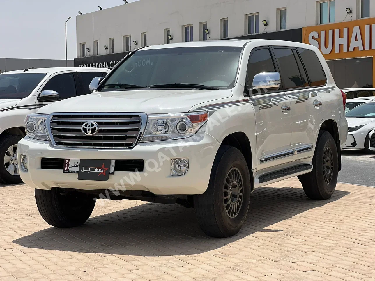 Toyota  Land Cruiser  GXR  2013  Automatic  257,000 Km  6 Cylinder  Four Wheel Drive (4WD)  SUV  White