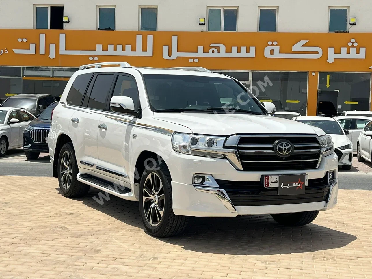 Toyota  Land Cruiser  VXR  2020  Automatic  35,000 Km  8 Cylinder  Four Wheel Drive (4WD)  SUV  White