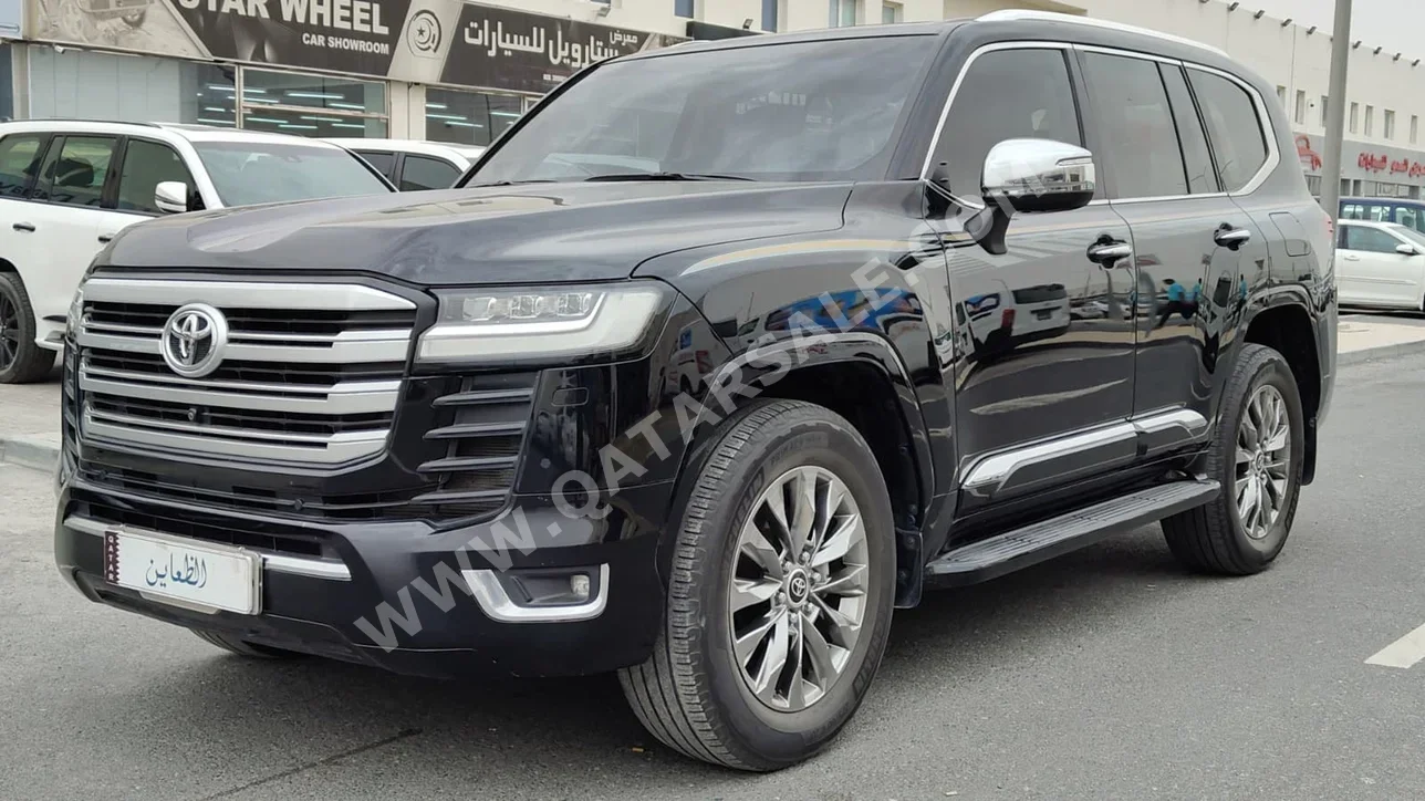 Toyota  Land Cruiser  VX Twin Turbo  2023  Automatic  51,000 Km  6 Cylinder  Four Wheel Drive (4WD)  SUV  Black  With Warranty