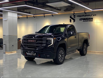 GMC  Sierra  AT4  2025  Automatic  47,000 Km  8 Cylinder  Four Wheel Drive (4WD)  Pick Up  Black  With Warranty
