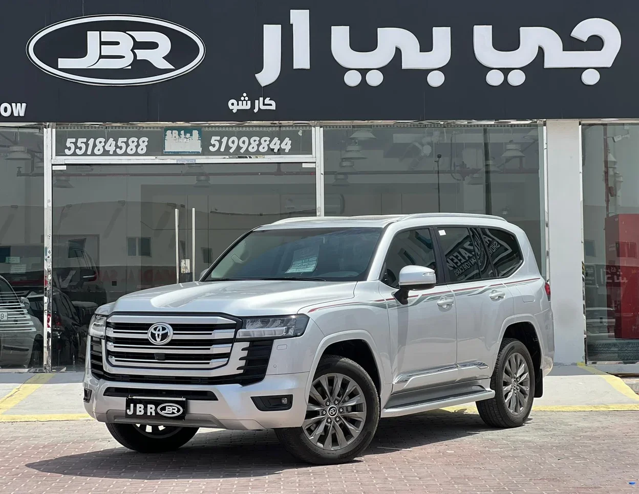 تويوتا  لاند كروزر  جي اكس ار توين توربو  2024  اوتوماتيك  50,000 كم  6 سلندر  دفع رباعي  اس يو في  فضي  تحت الضمان
