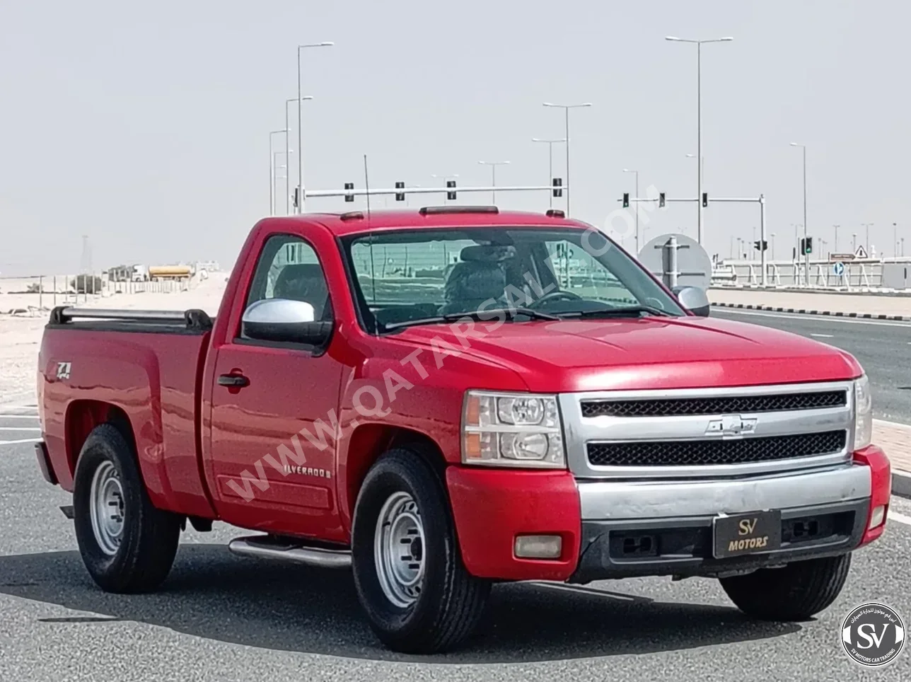 Chevrolet  Silverado  LT  2007  Automatic  234,000 Km  8 Cylinder  Four Wheel Drive (4WD)  Pick Up  Red