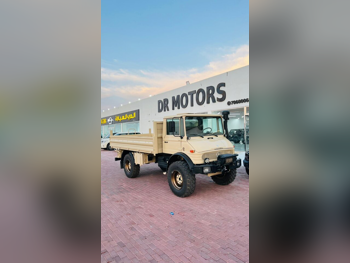 Mercedes-Benz  Unimog  1993  Manual  18,000 Km  6 Cylinder  Four Wheel Drive (4WD)  Pick Up  Beige
