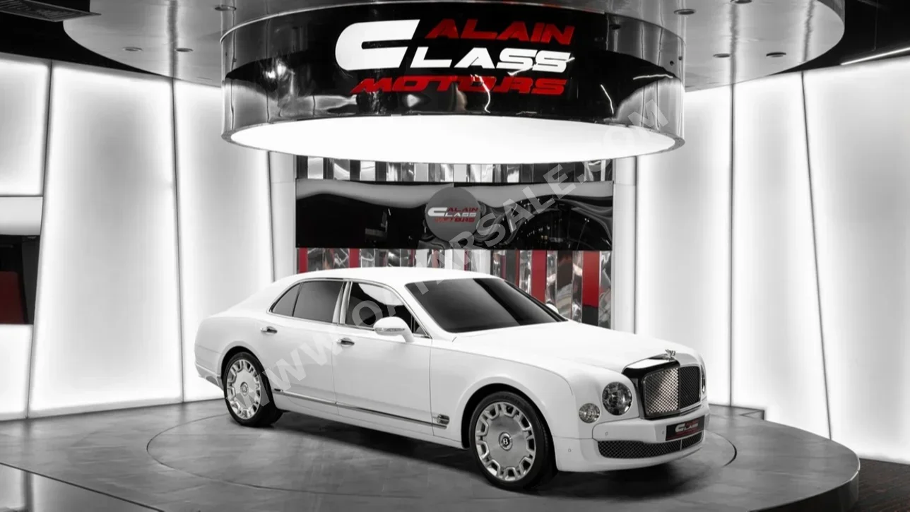 بنتلي  مولسان  2011  اوتوماتيك  38,674 كم  8 سلندر  دفع خلفي  سيدان  أبيض