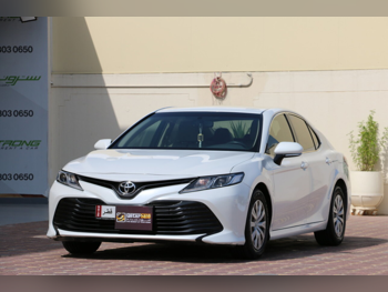 Toyota  Camry  LE  2018  Automatic  33,000 Km  4 Cylinder  Front Wheel Drive (FWD)  Sedan  Pearl