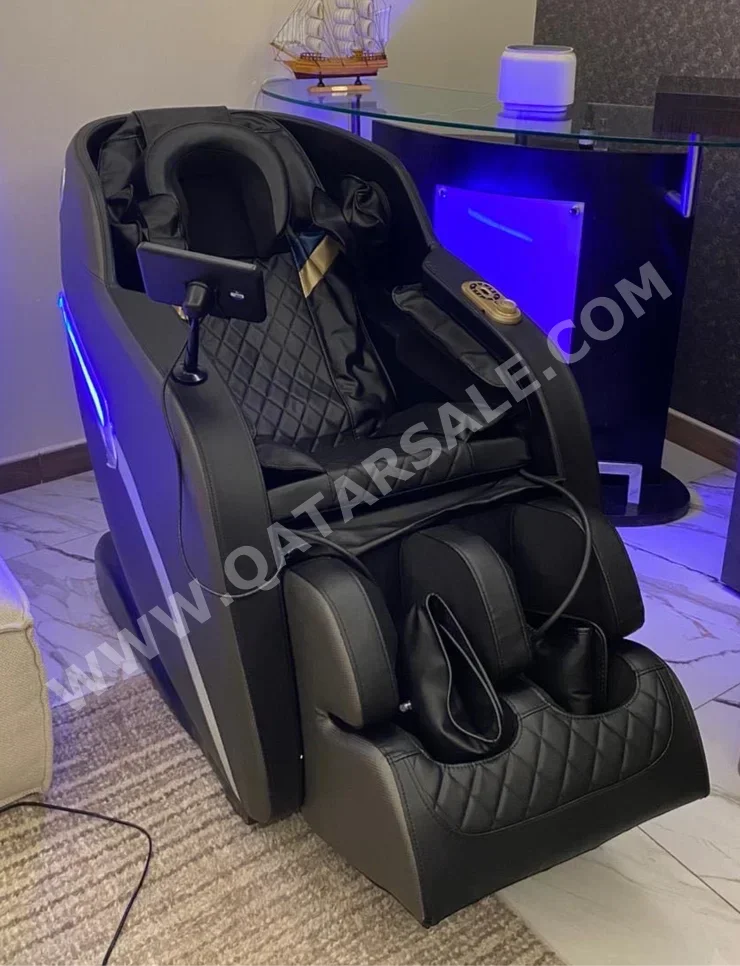 كرسي التدليك بيست مساج  أسود  الصين  كل الجسم  رباعي الأبعاد