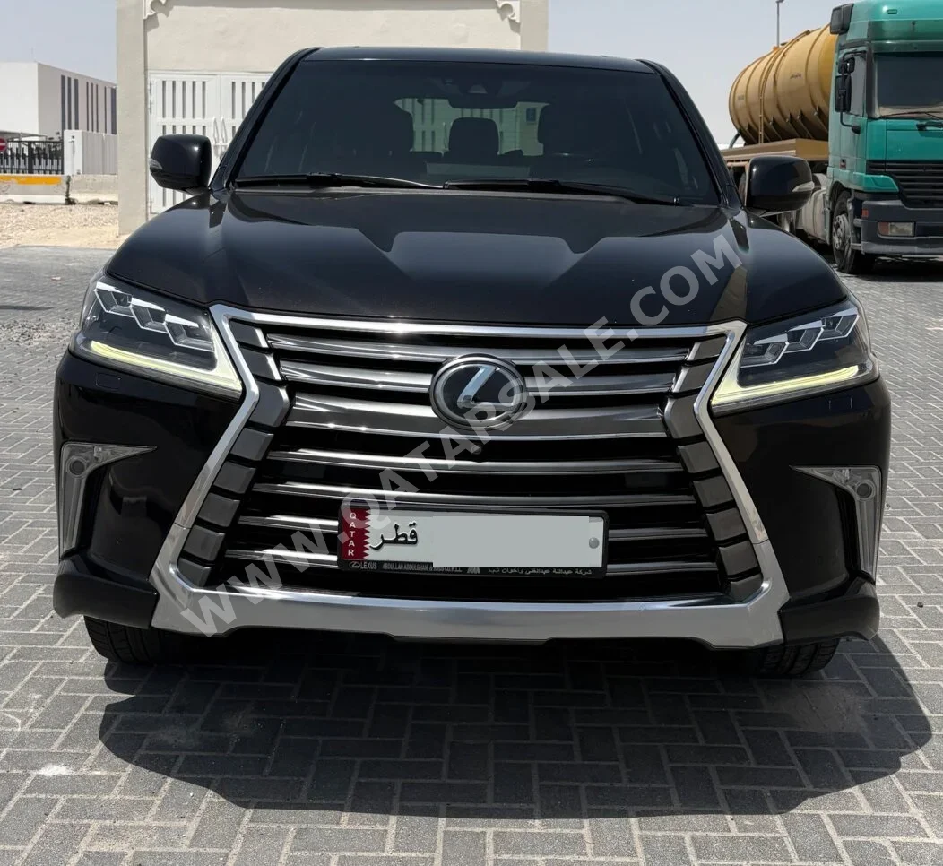 Lexus  LX  570  2016  Automatic  242,000 Km  8 Cylinder  Four Wheel Drive (4WD)  SUV  Black