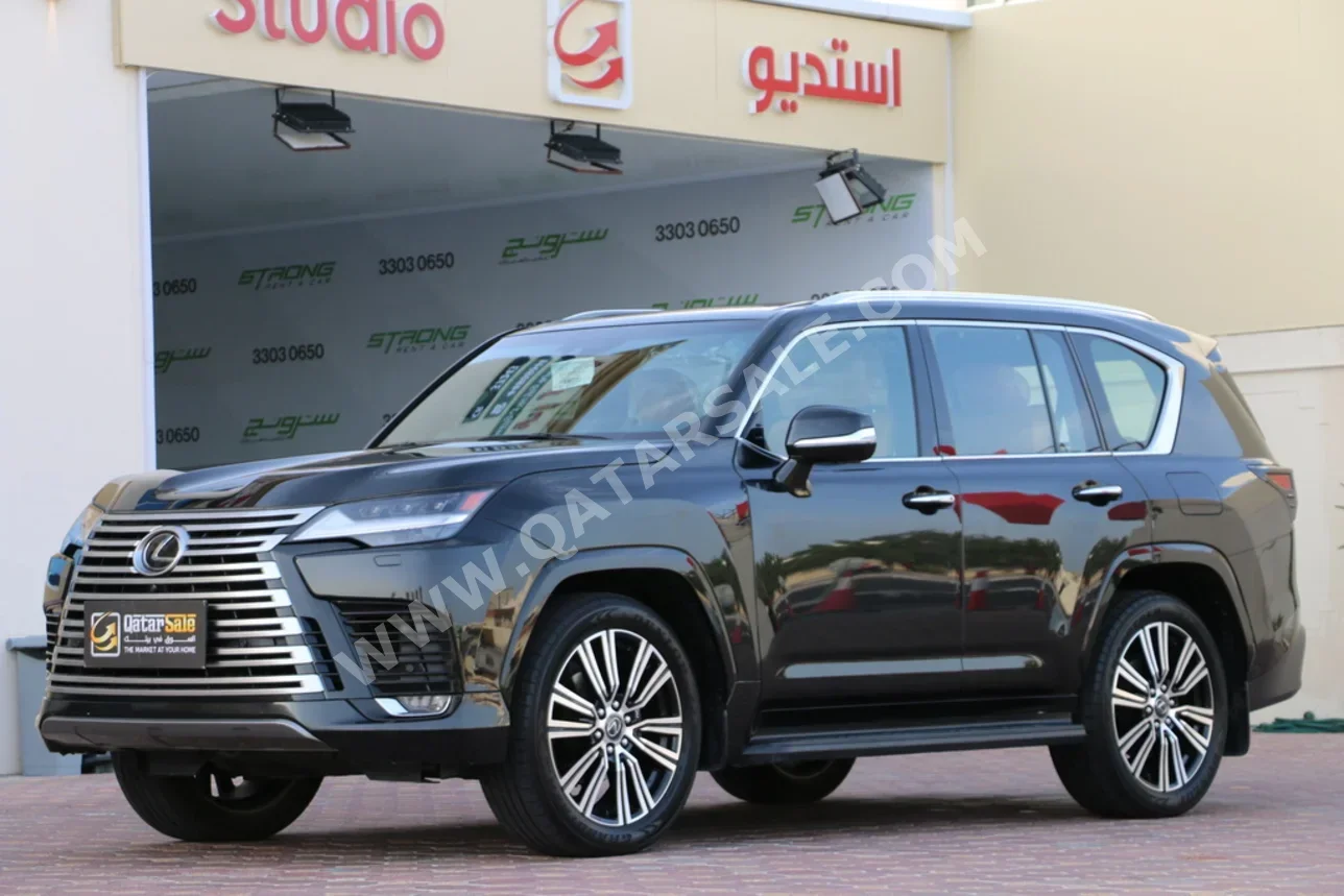 لكزس  ال اكس  600 لكجري  2024  اوتوماتيك  50,000 كم  6 سلندر  دفع رباعي  اس يو في  أسود  تحت الضمان