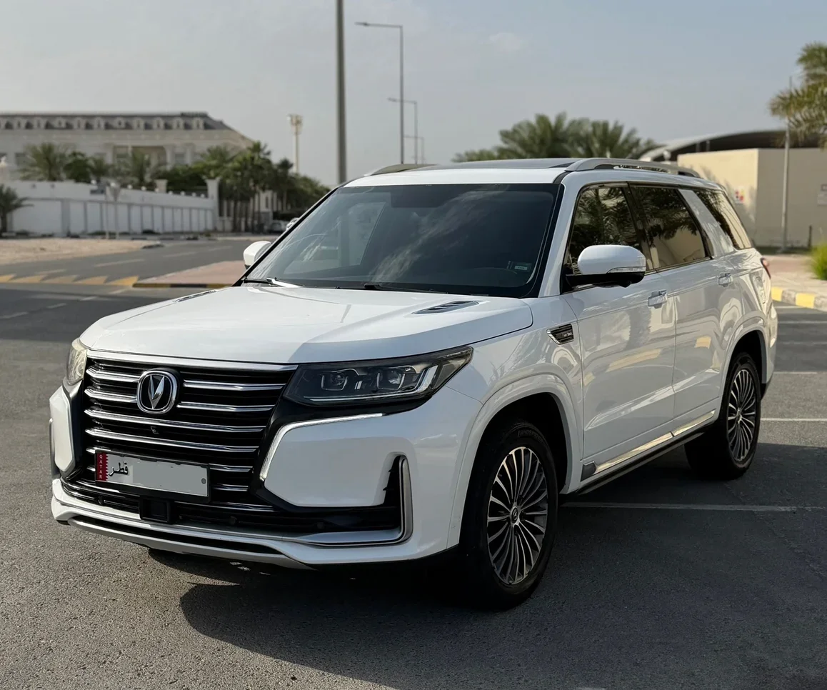 تشانجان  سي اس  95  2022  اوتوماتيك  139,000 كم  4 سلندر  دفع رباعي  اس يو في  أبيض