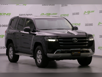 تويوتا  لاند كروزر  جي اكس  2025  اوتوماتيك  26,000 كم  6 سلندر  دفع رباعي  اس يو في  أسود  تحت الضمان
