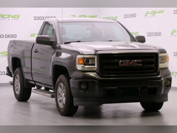 GMC  Sierra  1500  2014  Automatic  229,000 Km  8 Cylinder  Four Wheel Drive (4WD)  Pick Up  Gray