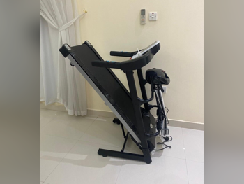 أجهزة اللياقة البدنية - الات المشي