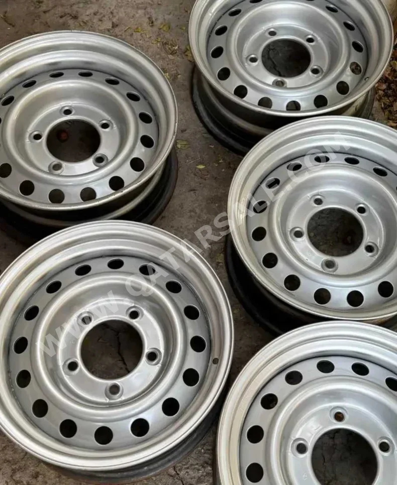 Tire & Rims BFgoodrich Made in Japan /  4 Seasons  112 mm  16"