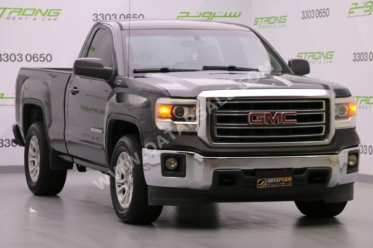 جي ام سي  سييرا  1500  2014  اوتوماتيك  247,000 كم  8 سلندر  دفع رباعي  بيكب  رمادي