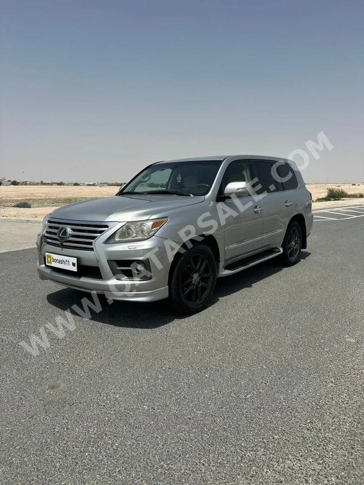 لكزس  ال اكس  570 اس  2008  اوتوماتيك  511,259 كم  8 سلندر  دفع رباعي  اس يو في  فضي