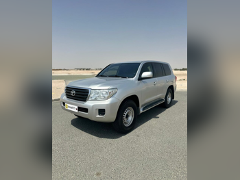 Toyota  Land Cruiser  G  2014  Automatic  212,632 Km  6 Cylinder  Four Wheel Drive (4WD)  SUV  Silver