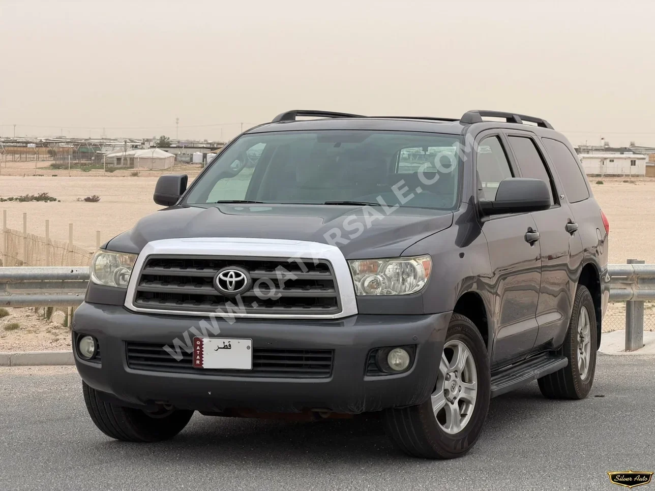 Toyota  Sequoia  SR5  2014  Automatic  383,000 Km  8 Cylinder  Four Wheel Drive (4WD)  SUV  Gray