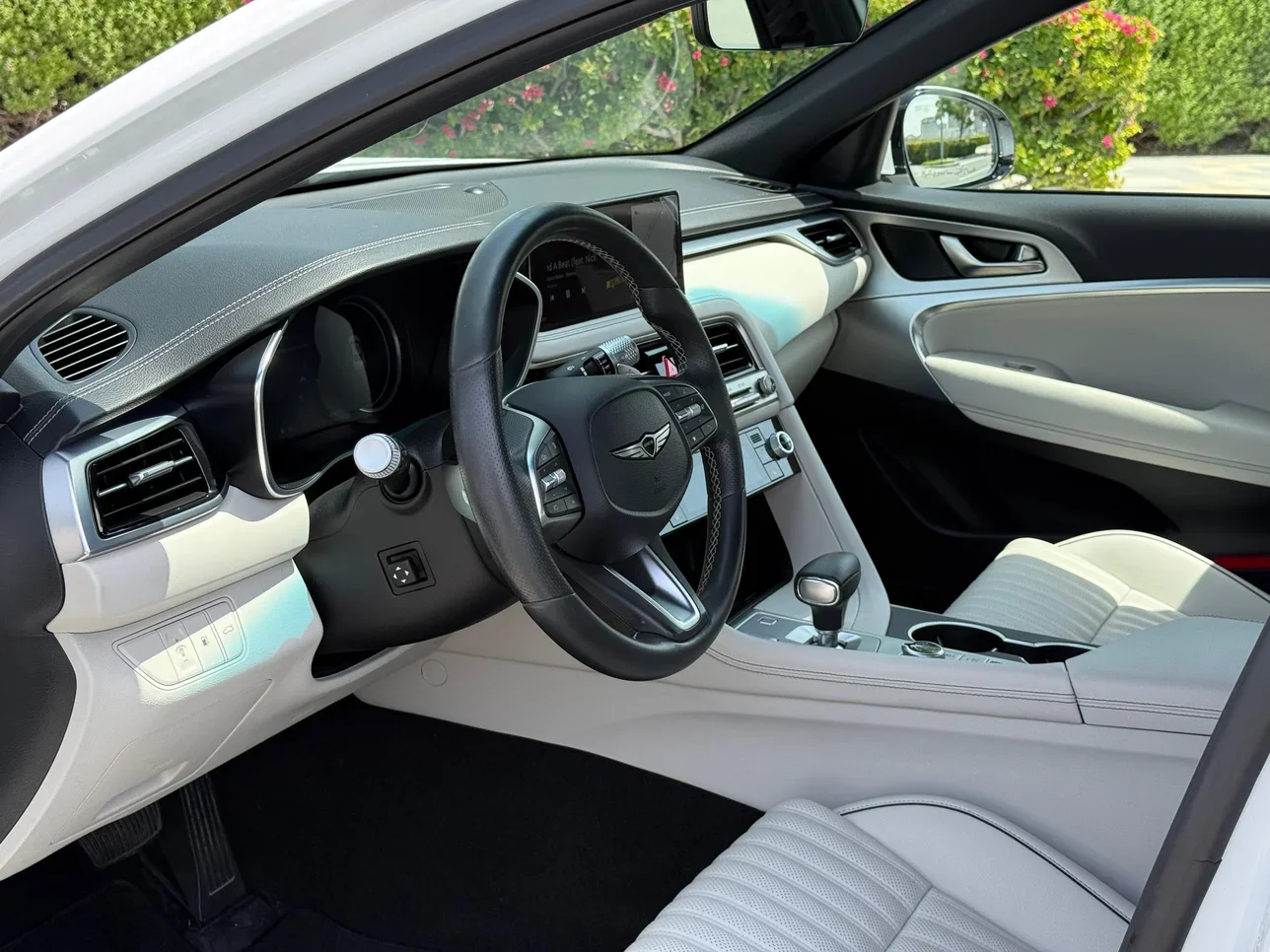 Genesis  G70  2024  Automatic  40,000 Km  6 Cylinder  Rear Wheel Drive (RWD)  Sedan  White  With Warranty