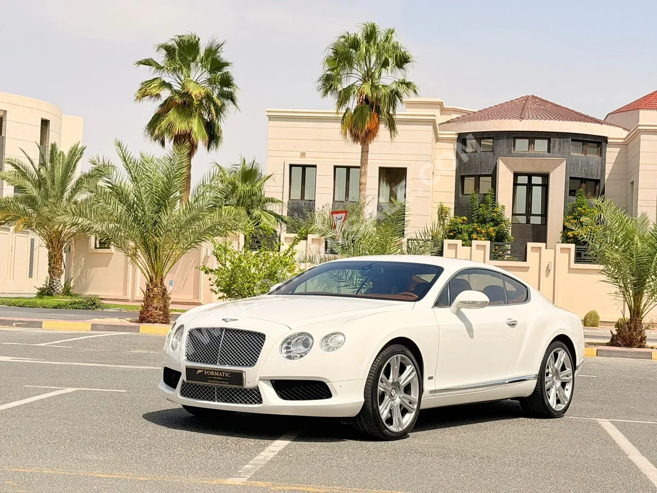 Bentley  Continental  GT  2015  Automatic  80,000 Km  8 Cylinder  All Wheel Drive (AWD)  Coupe / Sport  White