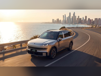 Lynk & Co  900  2025  Automatic  0 Km  4 Cylinder  Four Wheel Drive (4WD)  SUV  Silver