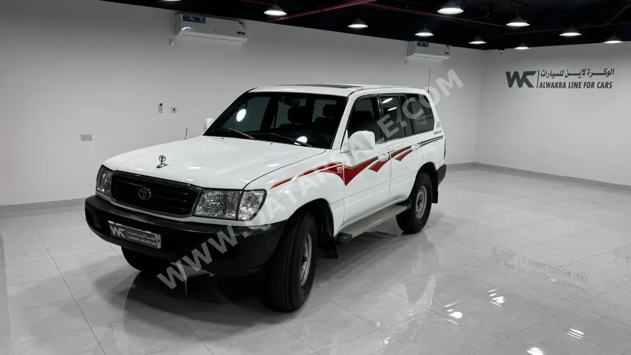 تويوتا  لاند كروزر  جي اكس  1999  اوتوماتيك  50,000 كم  6 سلندر  دفع رباعي  اس يو في  أبيض