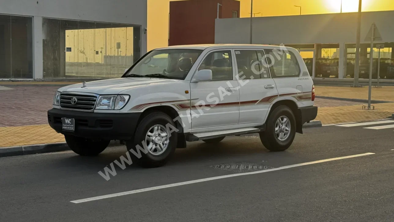 Toyota  Land Cruiser  GX  2004  Automatic  50,000 Km  6 Cylinder  Four Wheel Drive (4WD)  SUV  White