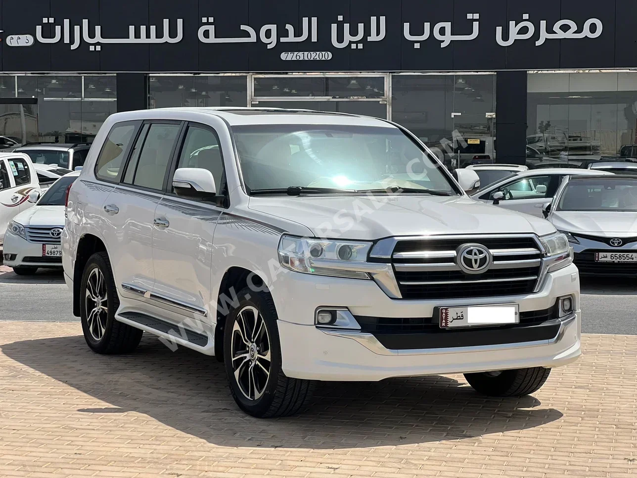 تويوتا  لاند كروزر  جي اكس ار  2019  اوتوماتيك  190,000 كم  8 سلندر  دفع رباعي  اس يو في  أبيض