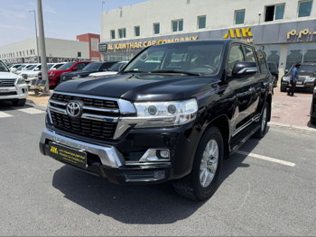 Toyota  Land Cruiser  GXR  2021  Automatic  207,000 Km  8 Cylinder  Four Wheel Drive (4WD)  SUV  Black