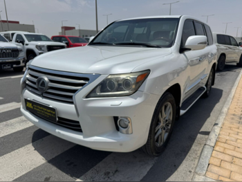 Lexus  LX  570  2013  Automatic  242,000 Km  8 Cylinder  Four Wheel Drive (4WD)  SUV  White