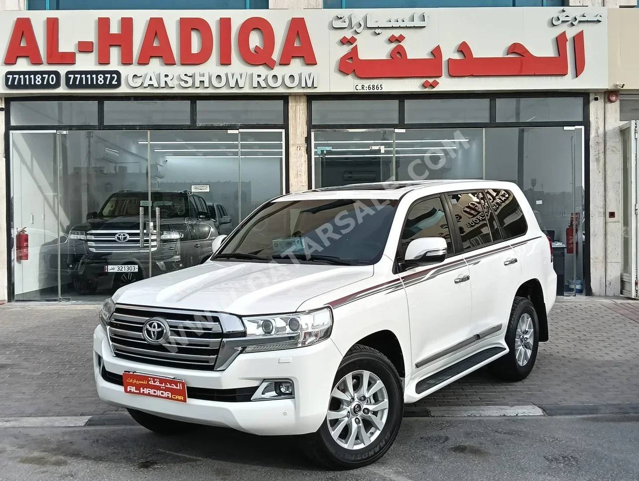 Toyota  Land Cruiser  GXR  2021  Automatic  192,000 Km  6 Cylinder  Four Wheel Drive (4WD)  SUV  White