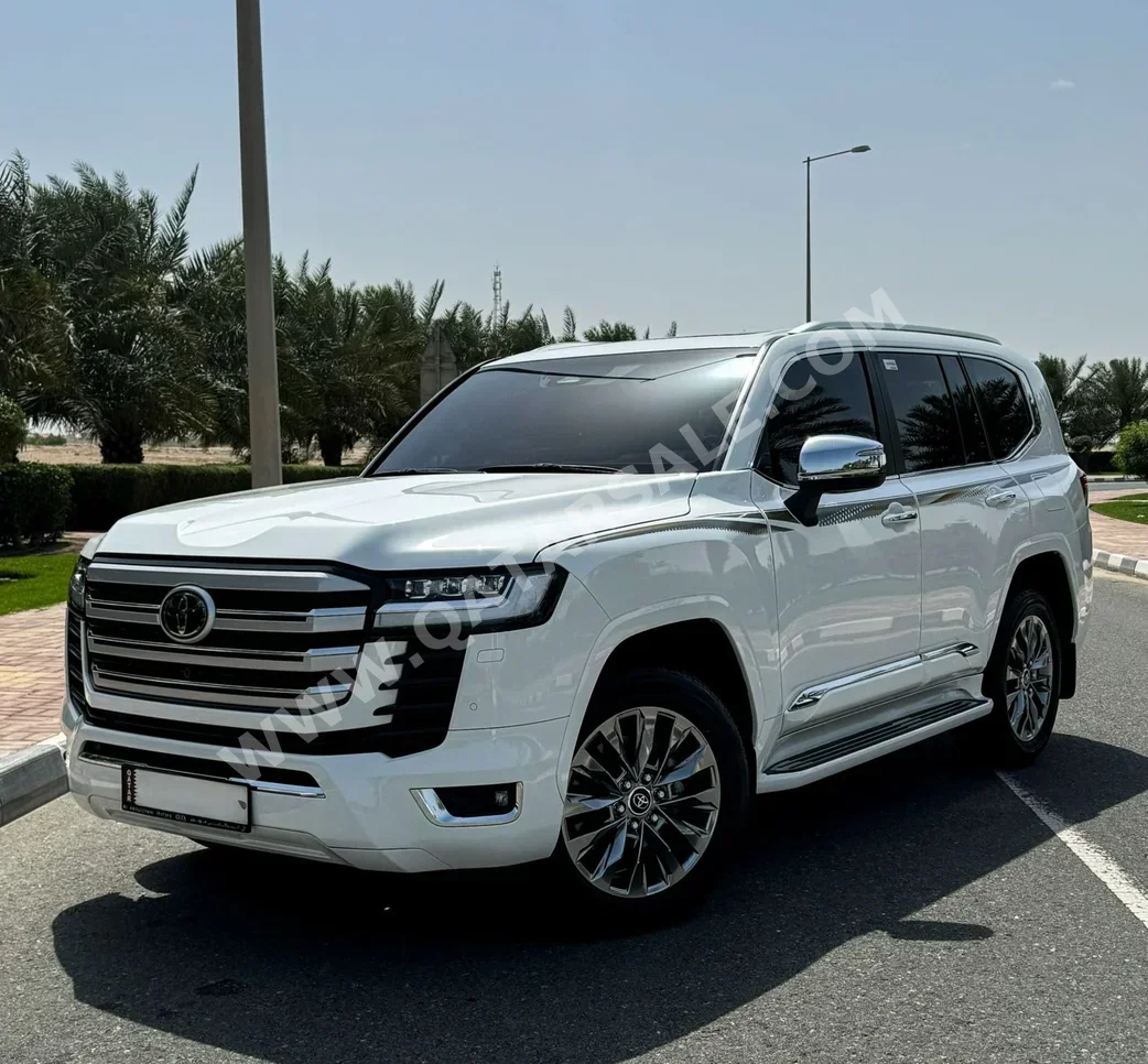 تويوتا  لاند كروزر  في اكس ار توين توربو  2025  اوتوماتيك  37,000 كم  6 سلندر  دفع رباعي  اس يو في  أبيض  تحت الضمان