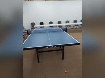 أسود و أزرق  طاولة تنس ( بنق بونق )