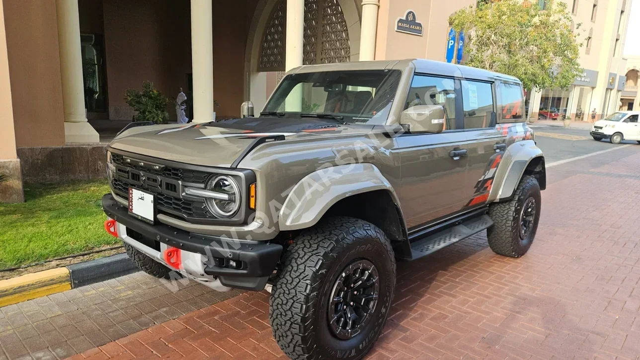 فورد  برونكو  رابتر  2025  اوتوماتيك  0 كم  6 سلندر  دفع رباعي  اس يو في  أخضر  تحت الضمان