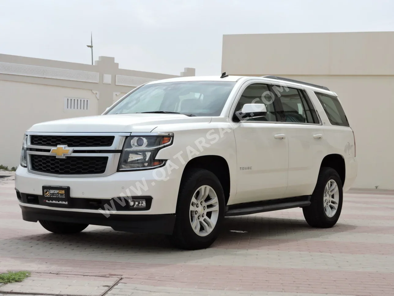Chevrolet  Tahoe  LT  2015  Automatic  139,000 Km  8 Cylinder  Four Wheel Drive (4WD)  SUV  White