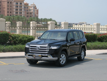 Toyota  Land Cruiser  GXR  2022  Automatic  80,000 Km  6 Cylinder  Four Wheel Drive (4WD)  SUV  Black